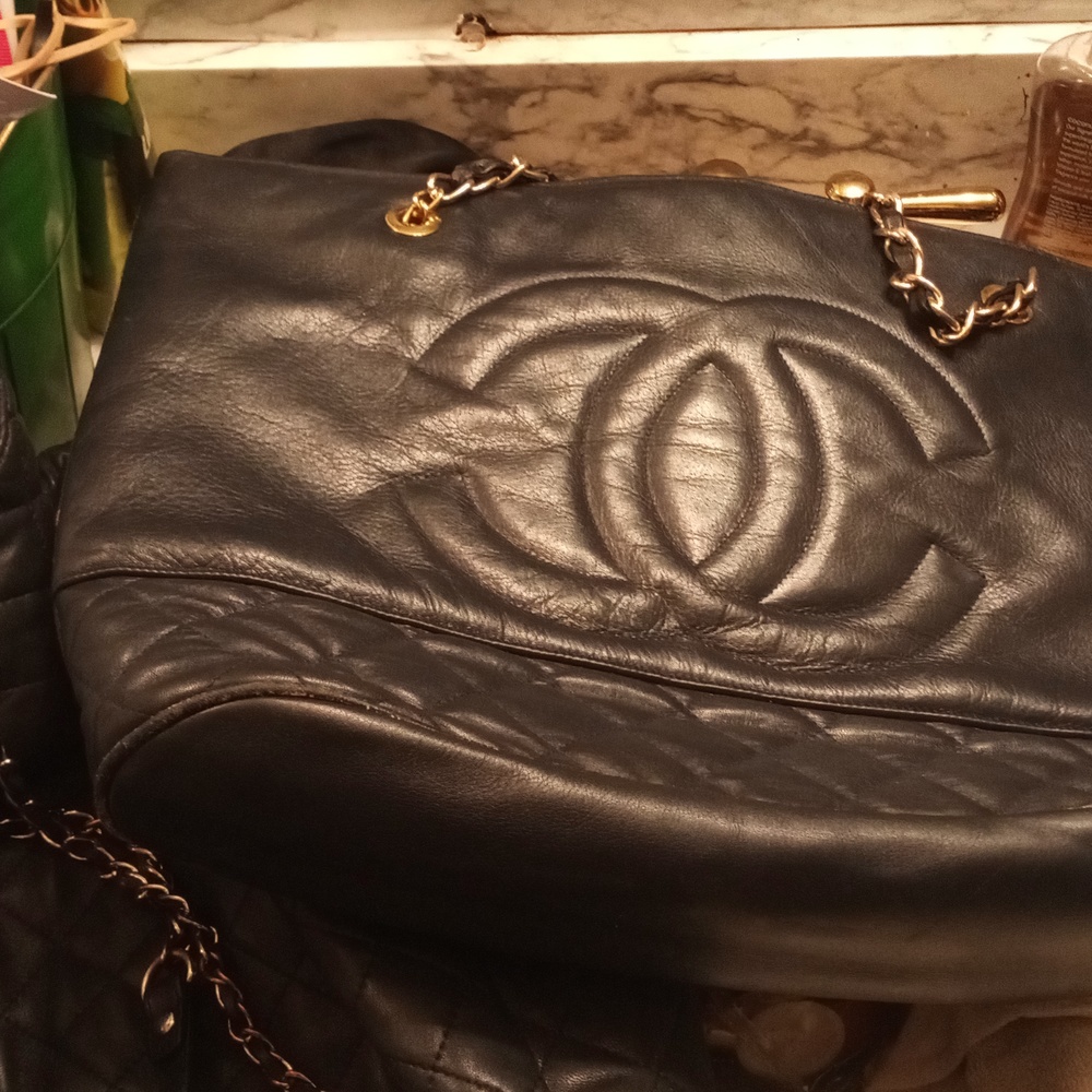 Purse Chanel, Large authentic????